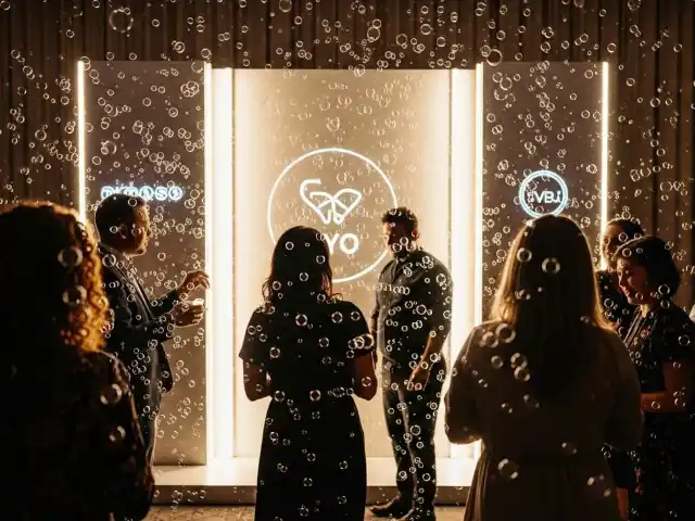 Máquina de Burbujas Grandes para Eventos Corporativos REDEIL