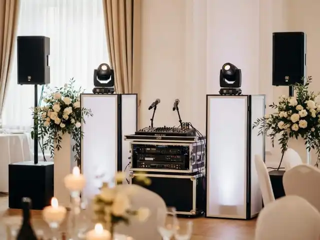 Renta de Bocinas para Bodas - Sistema de Sonido Profesional REDEIL