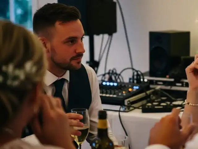 Micrófonos Inalámbricos Shure para Bodas - Alta Fidelidad